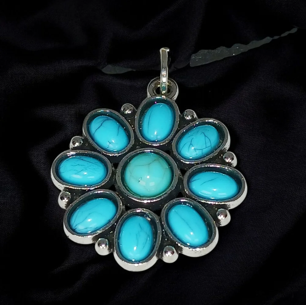 Turquoise Medallion Necklace Choker Westerncore Cowgirlcore Southwestern Boho